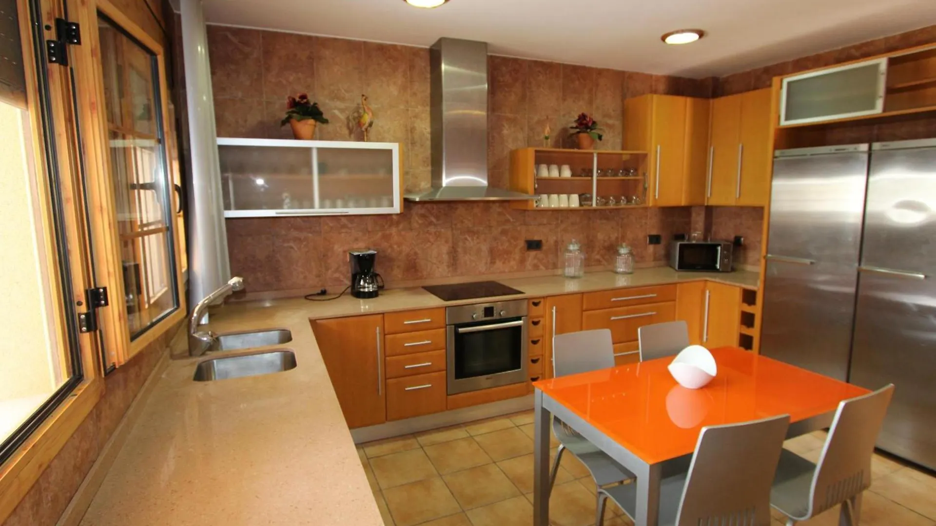 Holiday home Casa Con Piscina Privada, Cerca Del Mar, Wifi Gratis, A/A Opcional, Mascotas Bienvenidas - Es-184-59 Deltebre