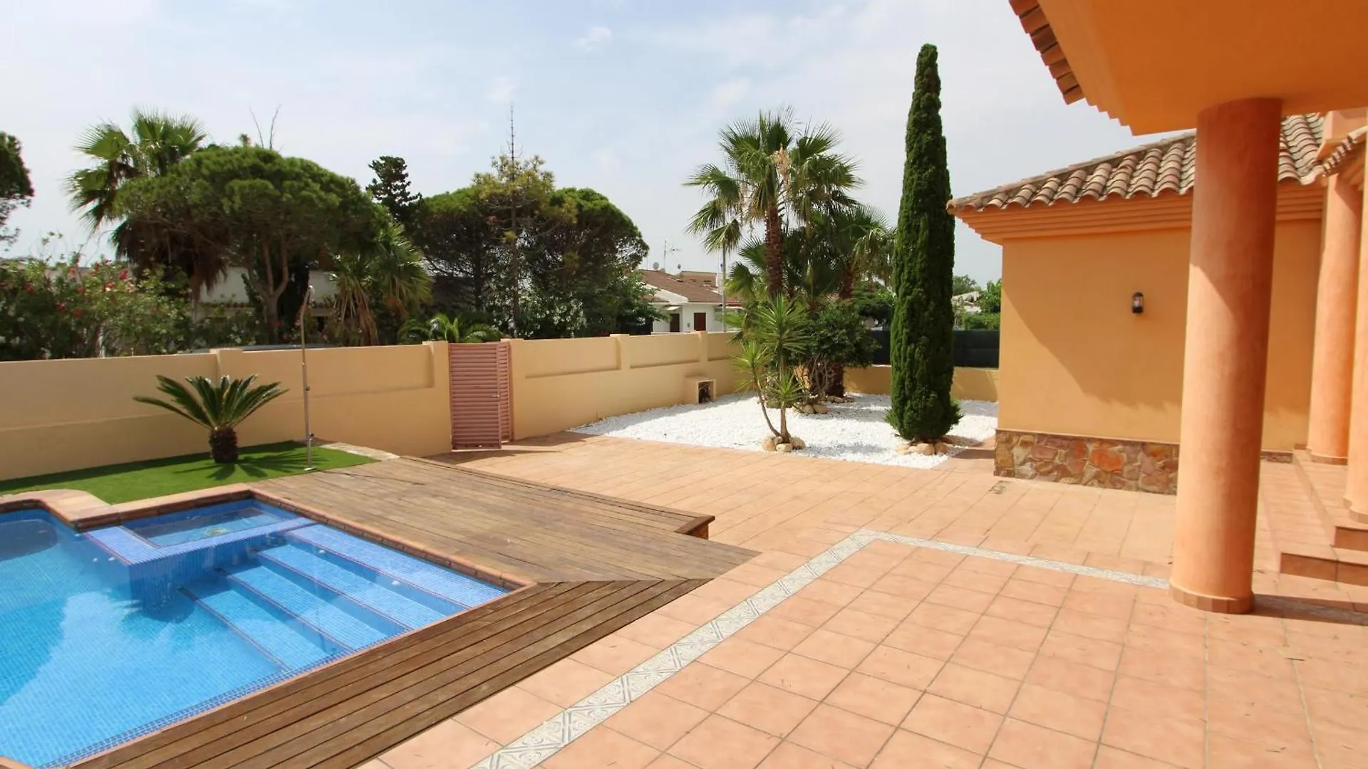 Holiday home Casa Con Piscina Privada, Cerca Del Mar, Wifi Gratis, A/A Opcional, Mascotas Bienvenidas - Es-184-59 Deltebre
