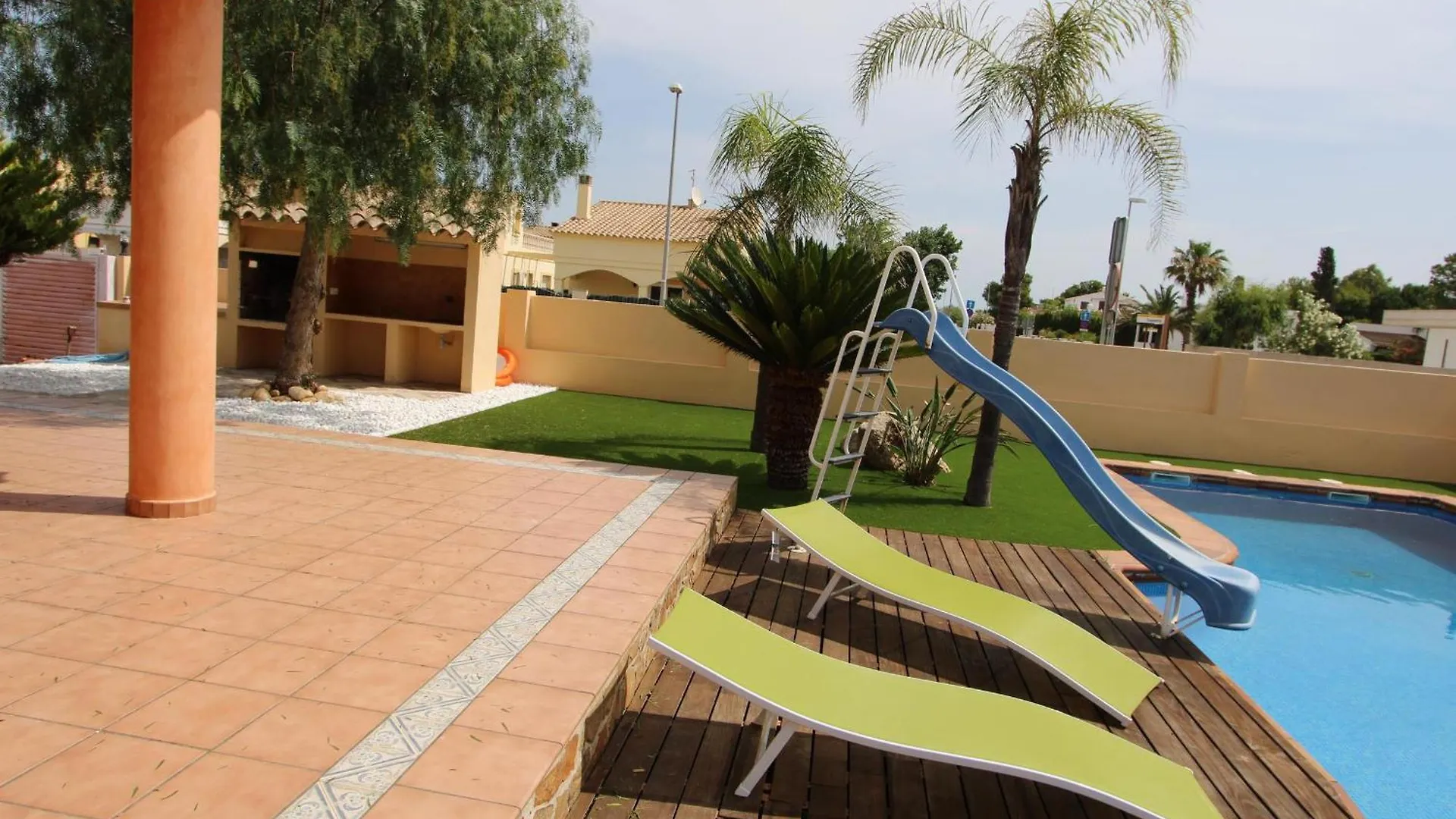 Holiday home Casa Con Piscina Privada, Cerca Del Mar, Wifi Gratis, A/A Opcional, Mascotas Bienvenidas - Es-184-59 Deltebre