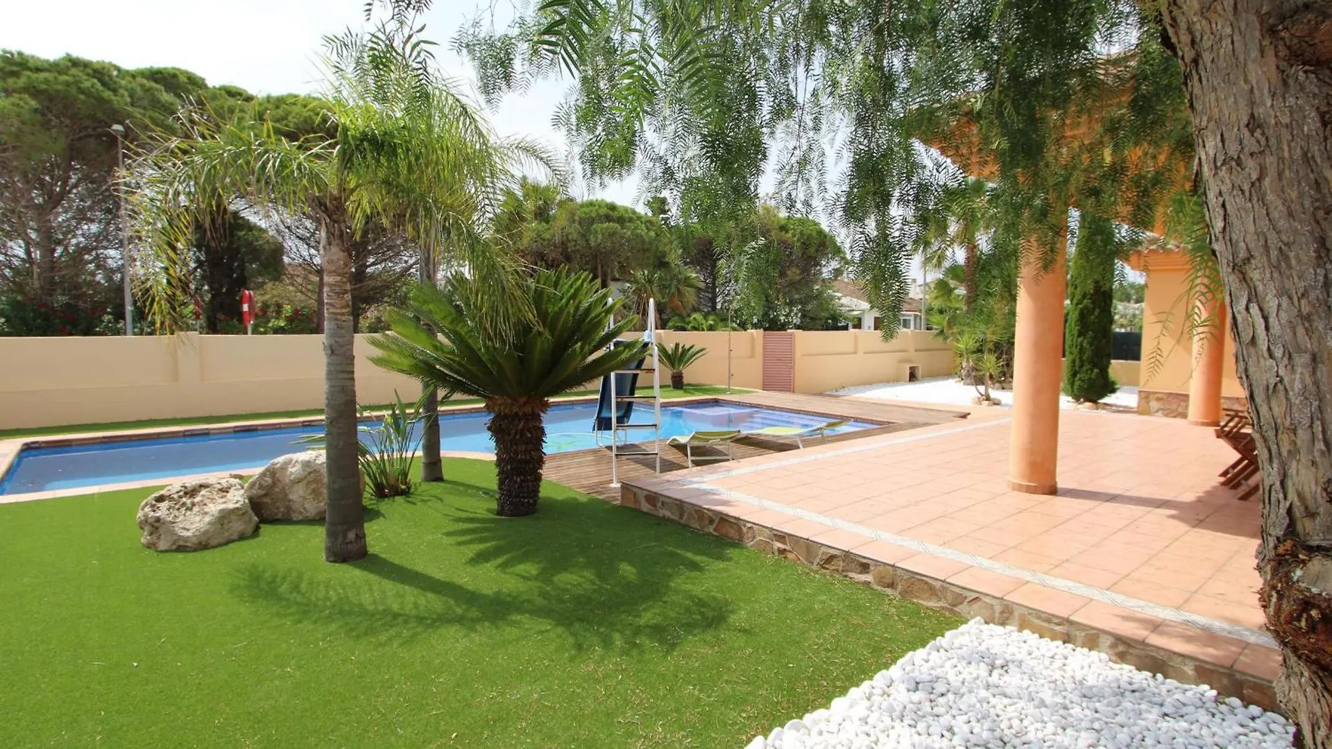 Holiday home Casa Con Piscina Privada, Cerca Del Mar, Wifi Gratis, A/A Opcional, Mascotas Bienvenidas - Es-184-59 Deltebre Spain