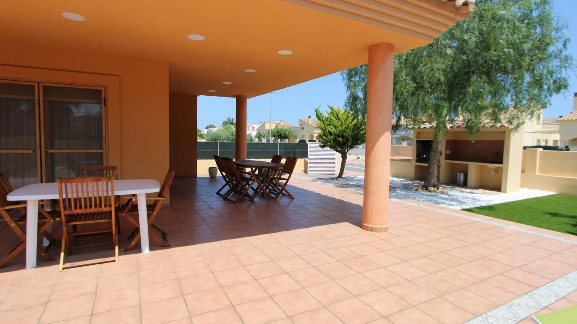 Casa Con Piscina Privada, Cerca Del Mar, Wifi Gratis, A/A Opcional, Mascotas Bienvenidas - Es-184-59 Deltebre 0*,